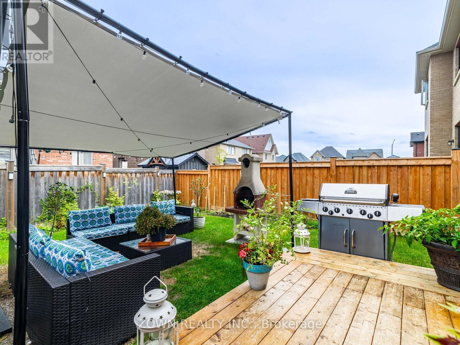 1352 BLACKMORE STREET - 29