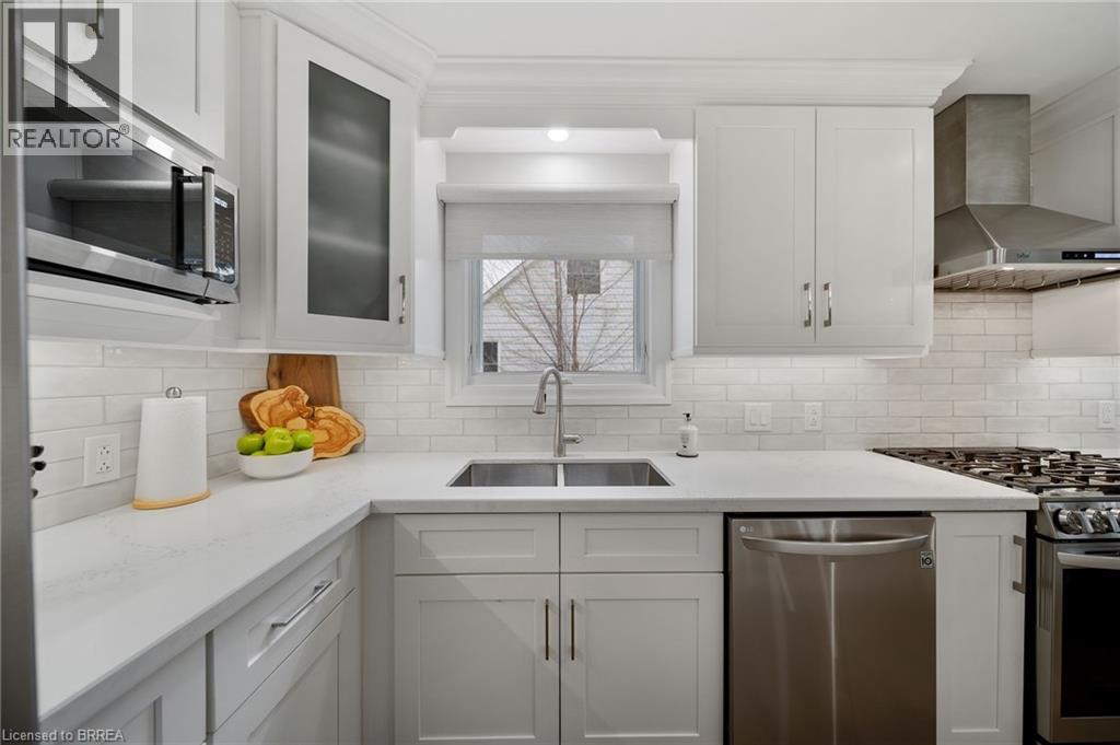7 NORTHALATON Street, Brantford, Ontario, N3R2B3 — Photo 8