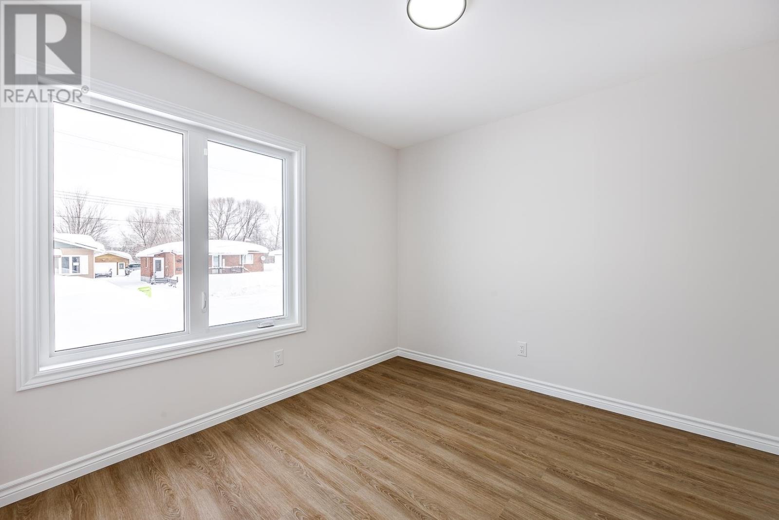 255 East Balfour ST, Sault Ste. Marie, Ontario, P6C1W9 — Photo 18