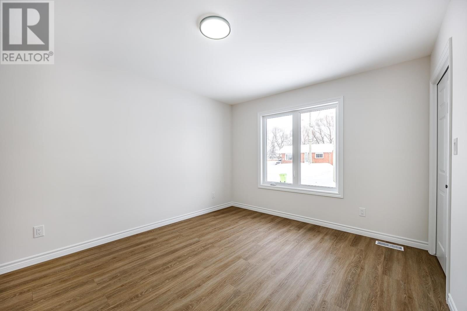 255 East Balfour ST, Sault Ste. Marie, Ontario, P6C1W9 — Photo 21
