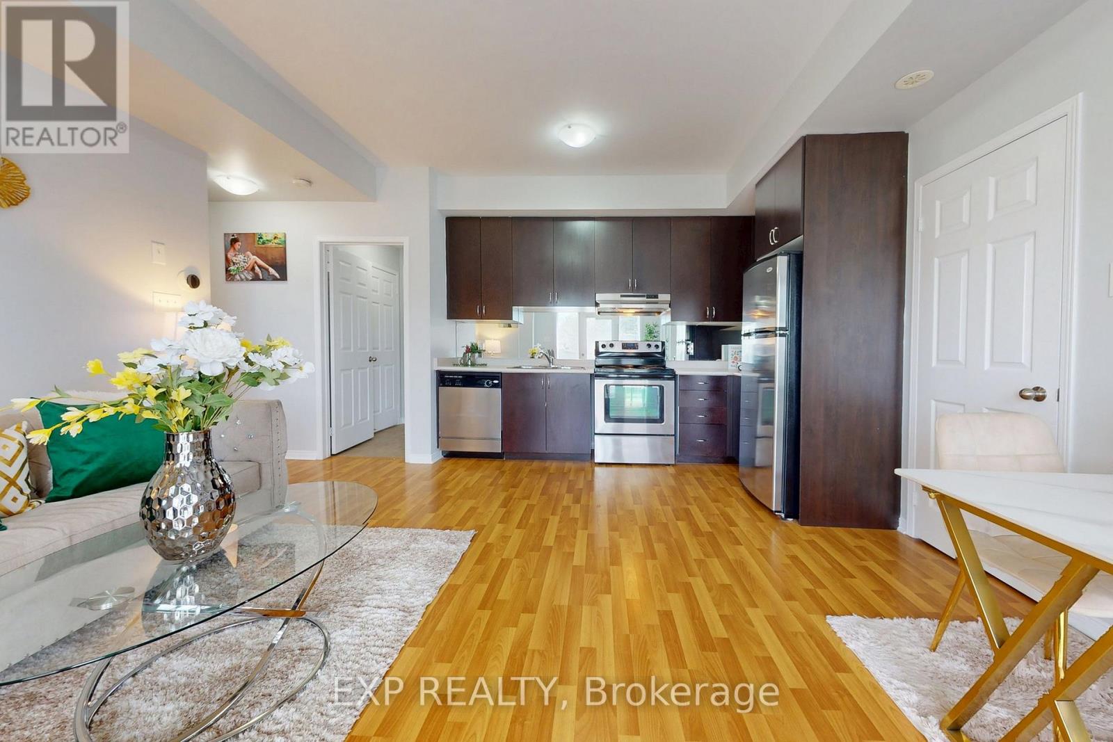 #32 60 FAIRWOOD CIRCLE - 20
