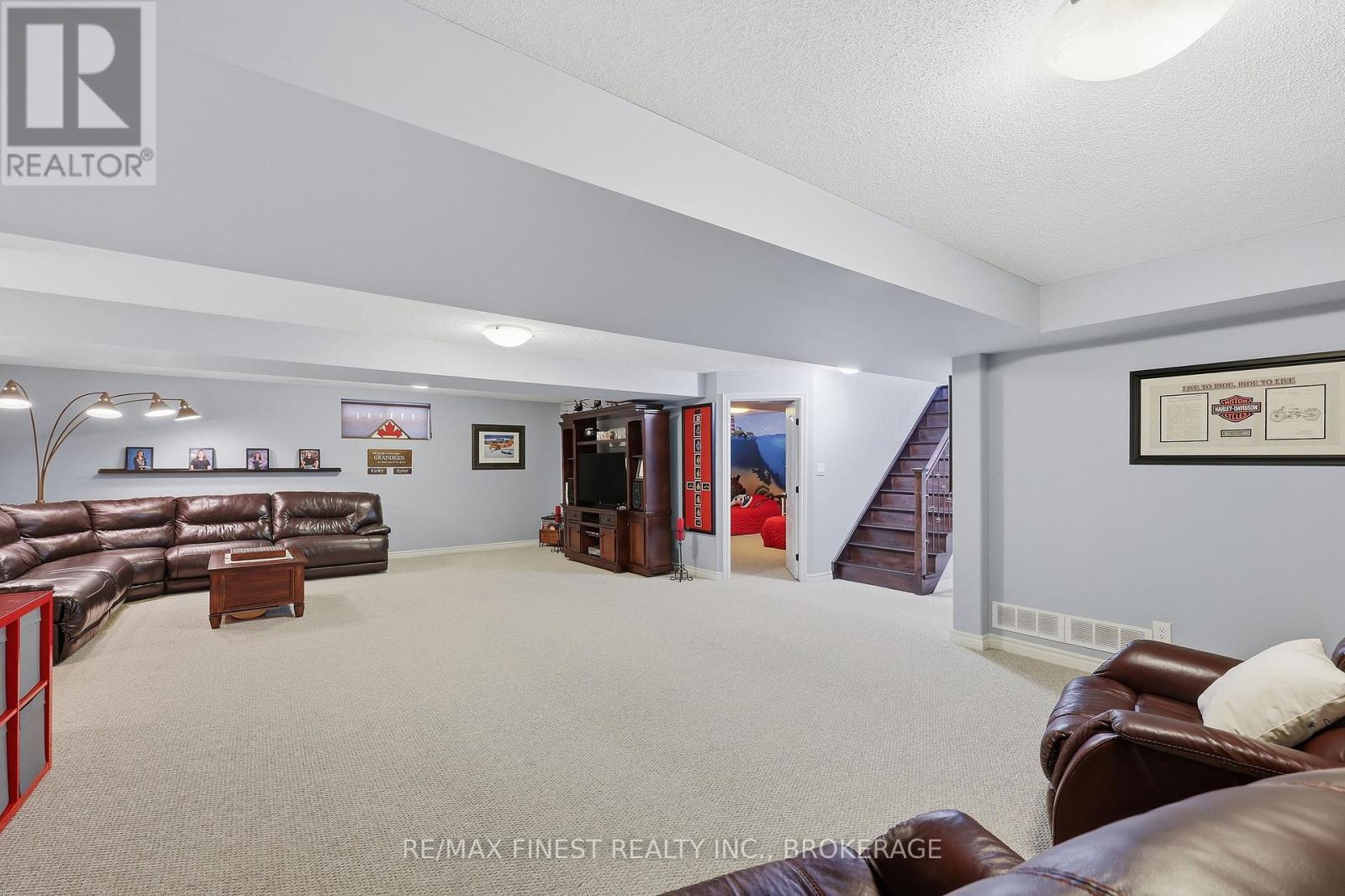 1667 CRIMSON CRESCENT - 27
