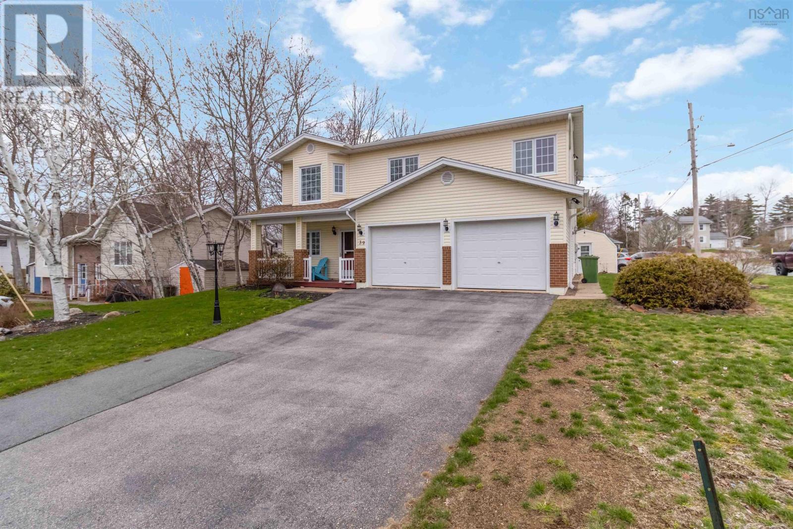 Property photo of 39 Ridgecrest Drive