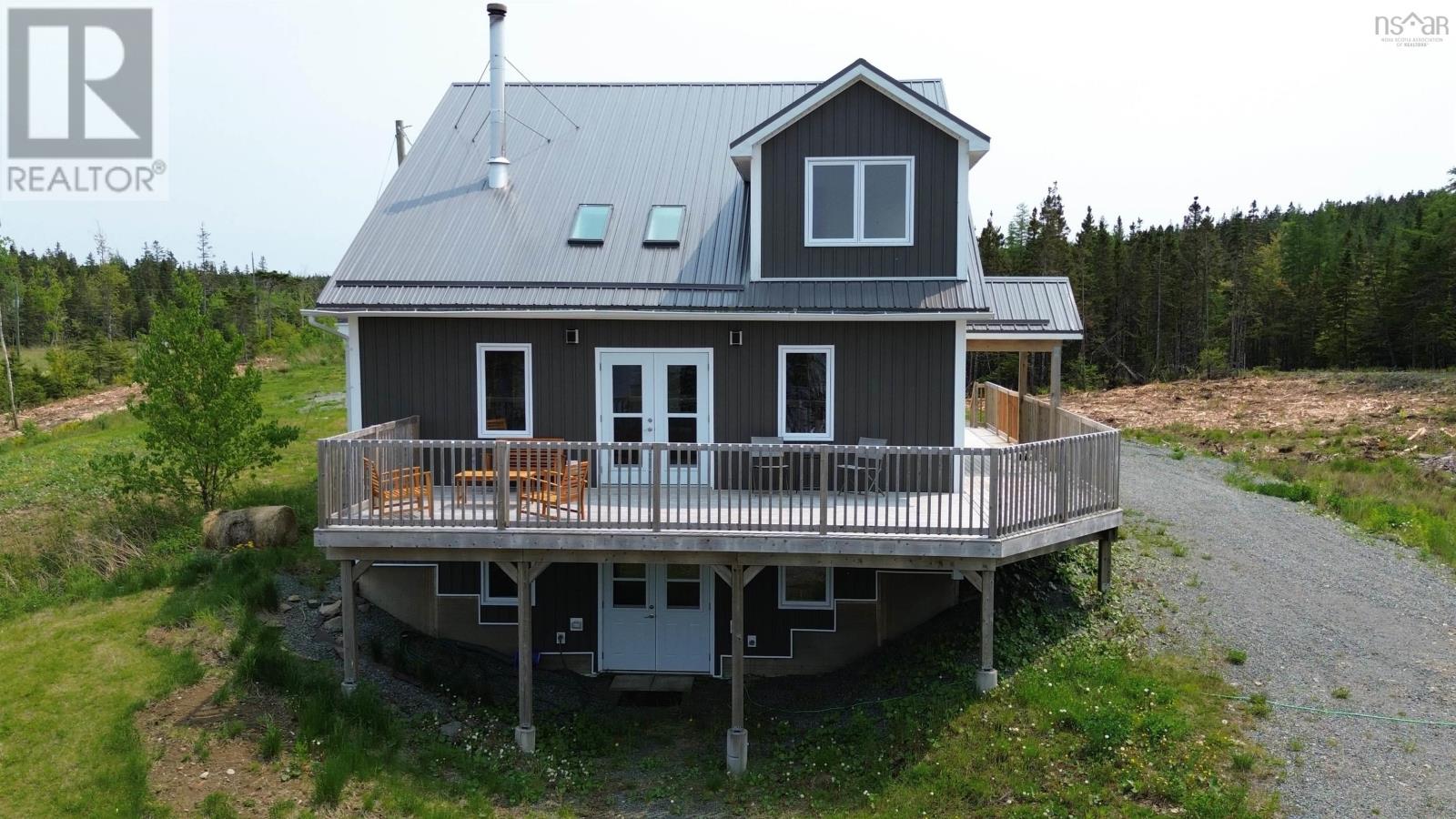 1589 Corbetts Cove Road - 1