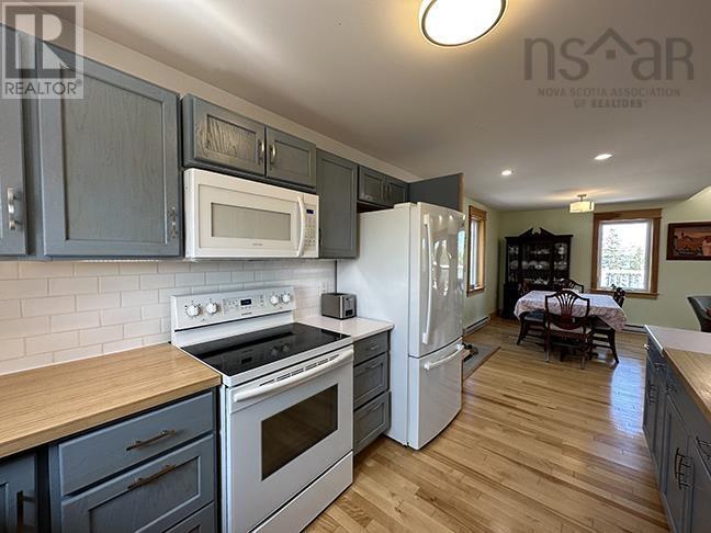1589 Corbetts Cove Road - 11