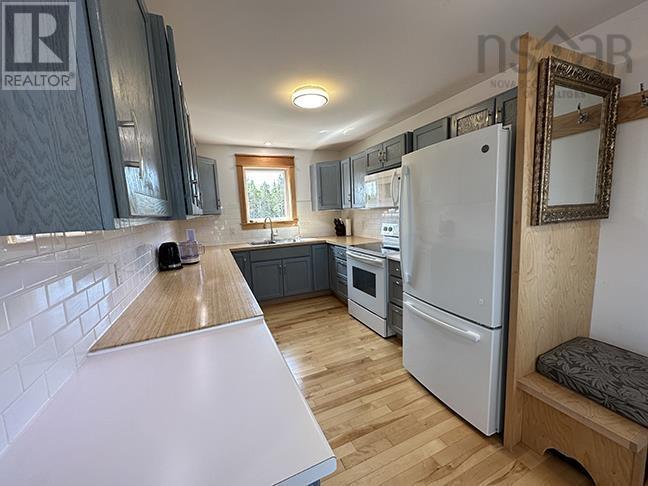 1589 Corbetts Cove Road - 9