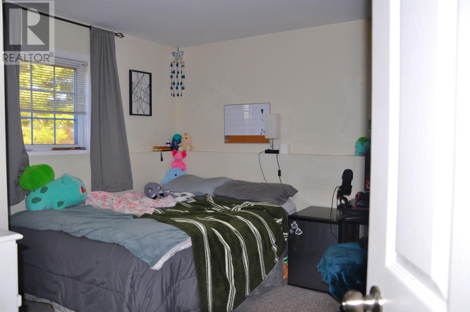 58-60 LOWTHER Drive — photo 23
