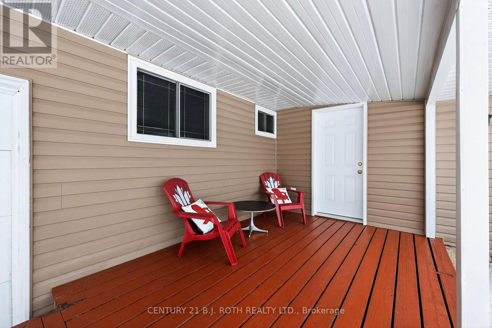 21 TREEWOOD LANE - 18