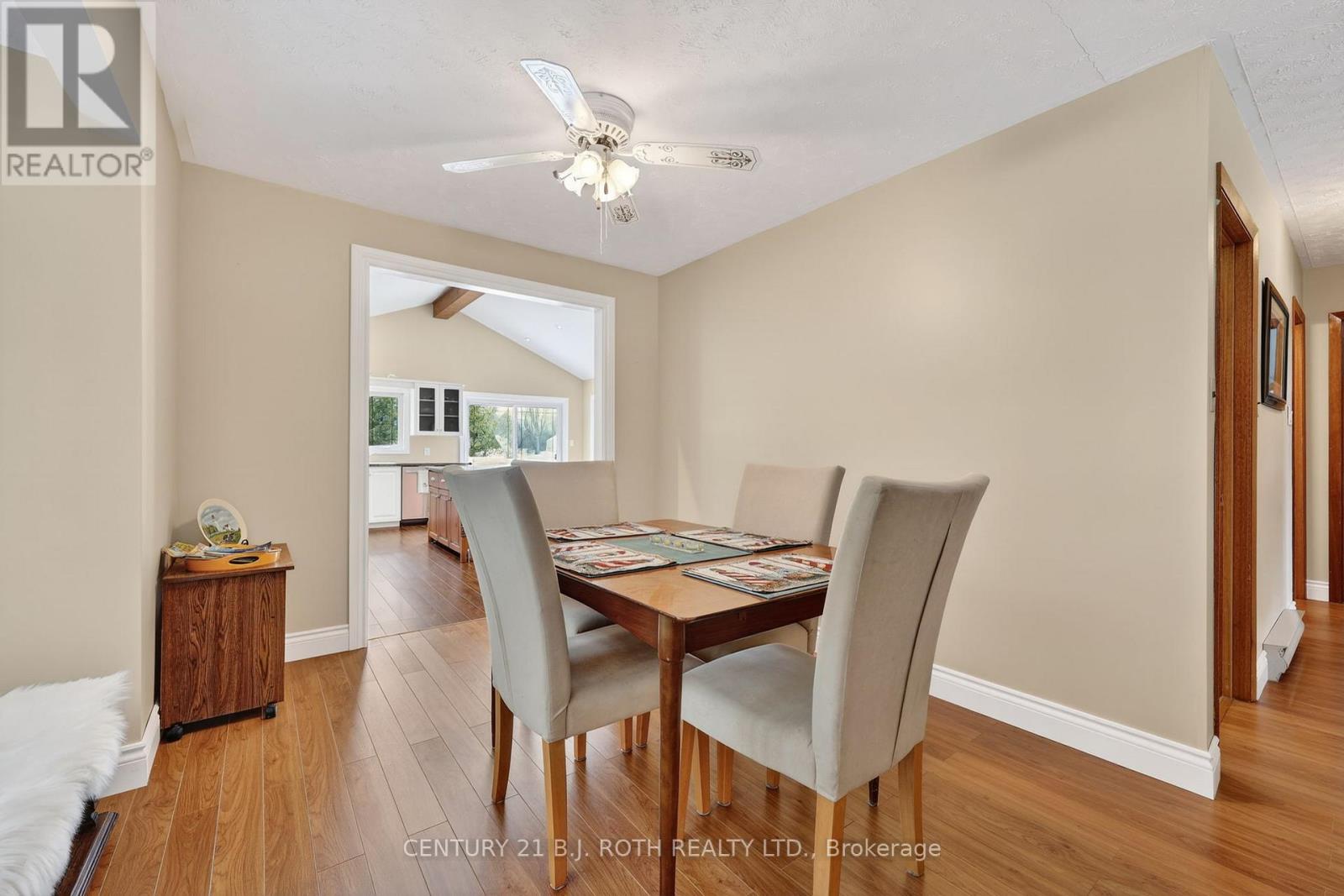 21 TREEWOOD LANE - 5