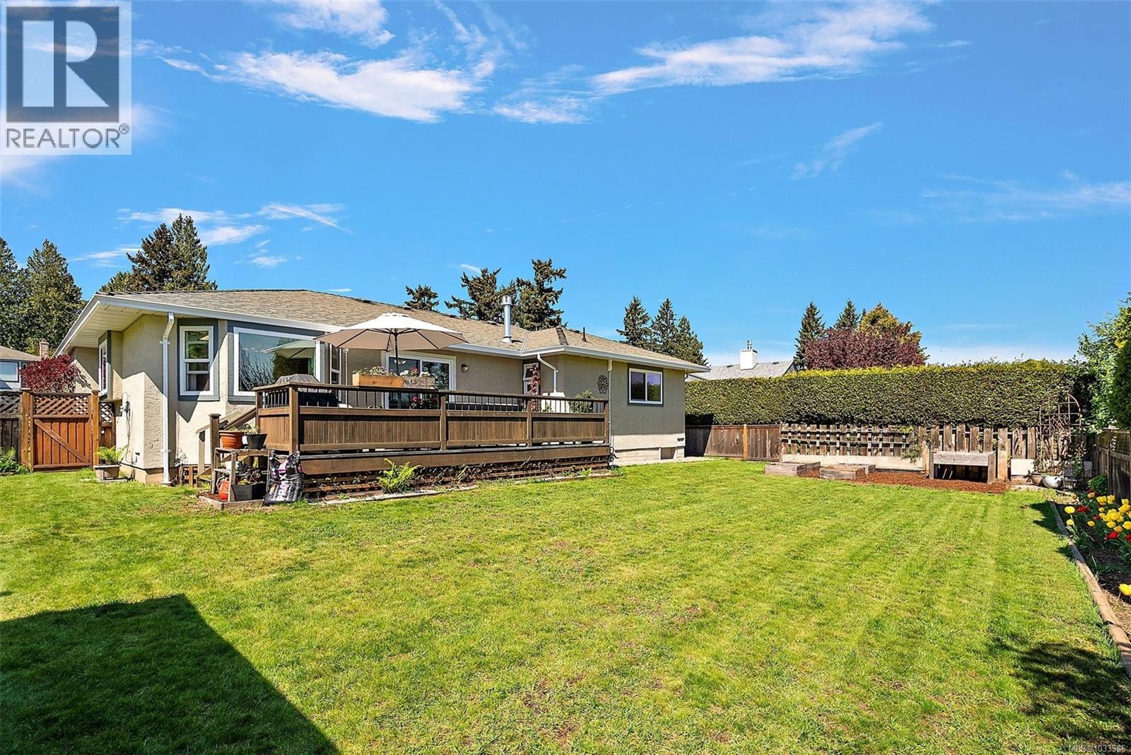 2455 Costa Vista Pl, Central Saanich