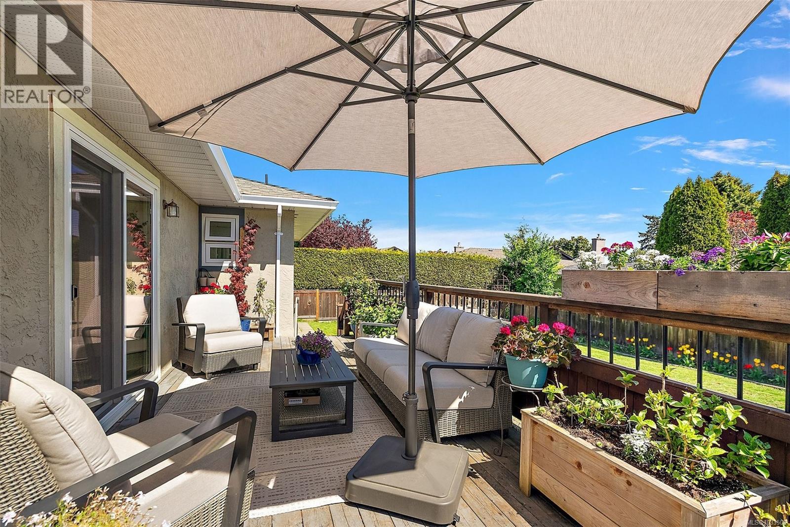 2455 Costa Vista Pl, Central Saanich