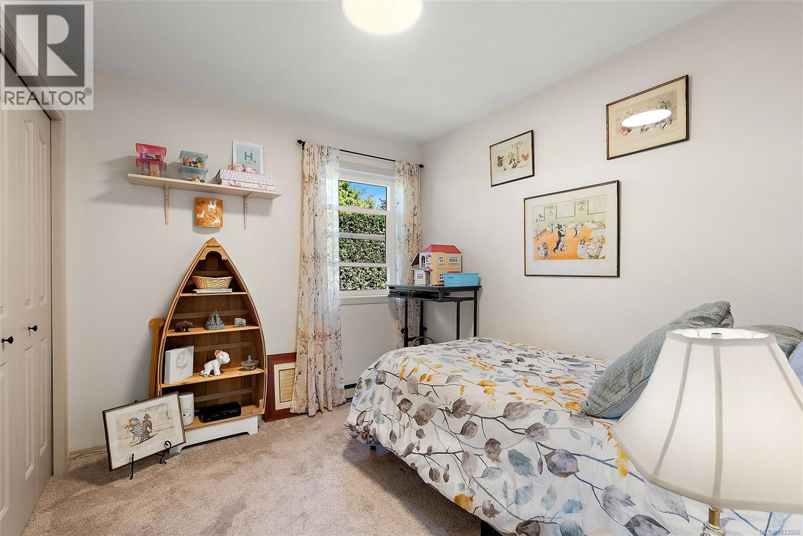 2455 Costa Vista Pl, Central Saanich