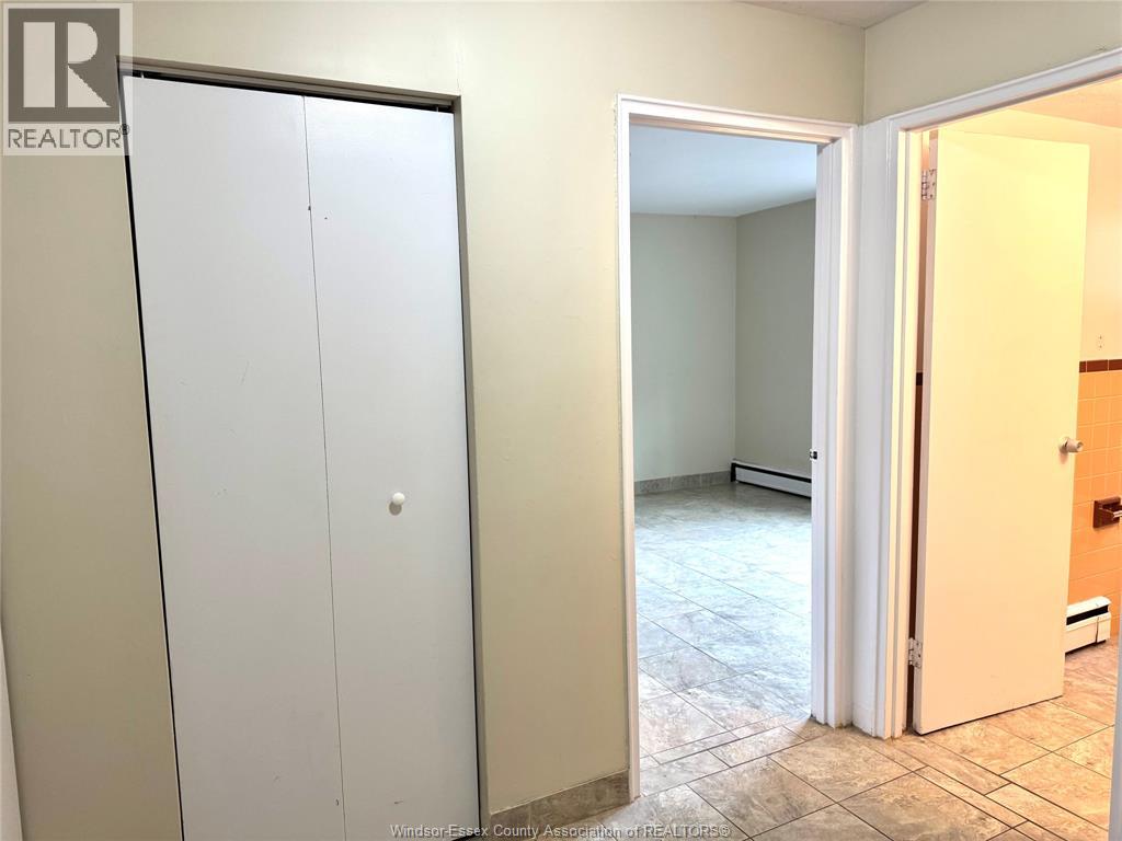 2035 UNIVERSITY AVENUE West Unit# 101, Windsor, Ontario, N9B1E1 — Photo 6