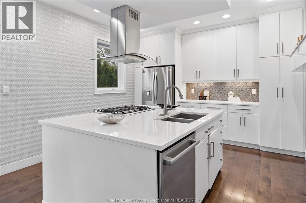 1335 MAPLE - 18