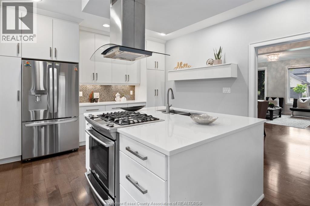 1335 MAPLE - 19