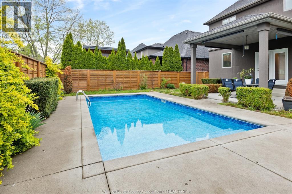 1335 MAPLE - 39
