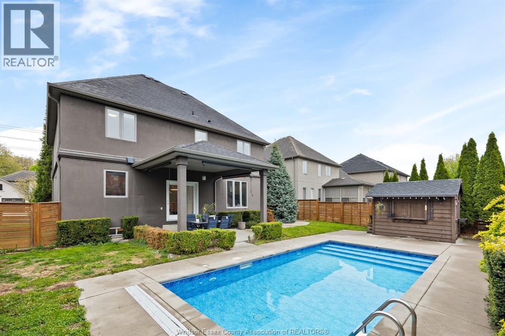 1335 MAPLE - 40