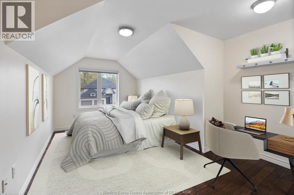1335 MAPLE - 42