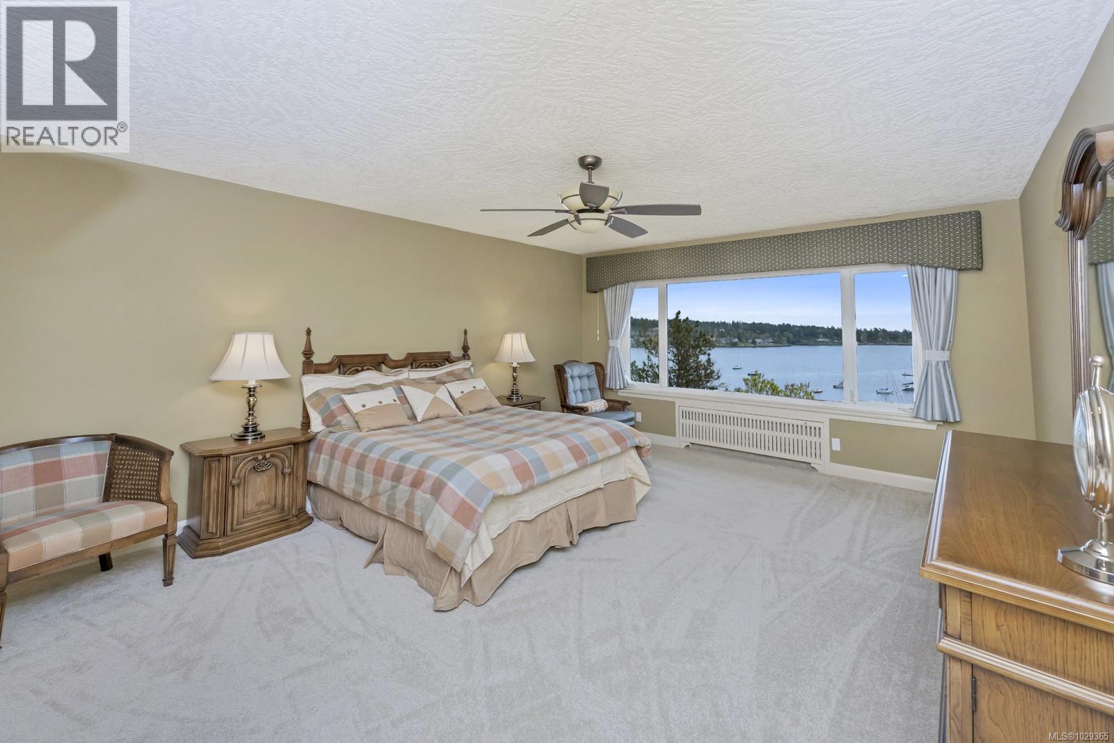  3565 Beach Drive, Oak Bay