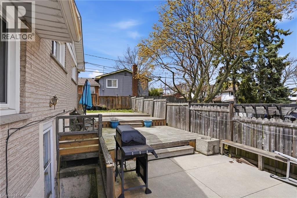 4 CLIFTON DOWNS Road - 45