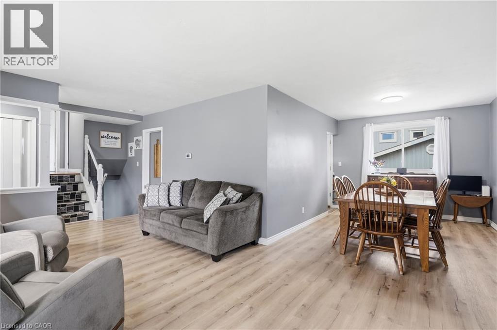 4 CLIFTON DOWNS Road - 8