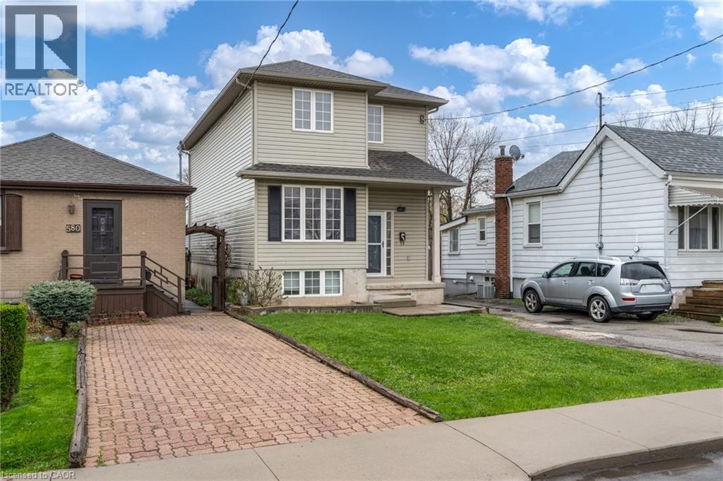 578 1/2 BARNABY Street - 2