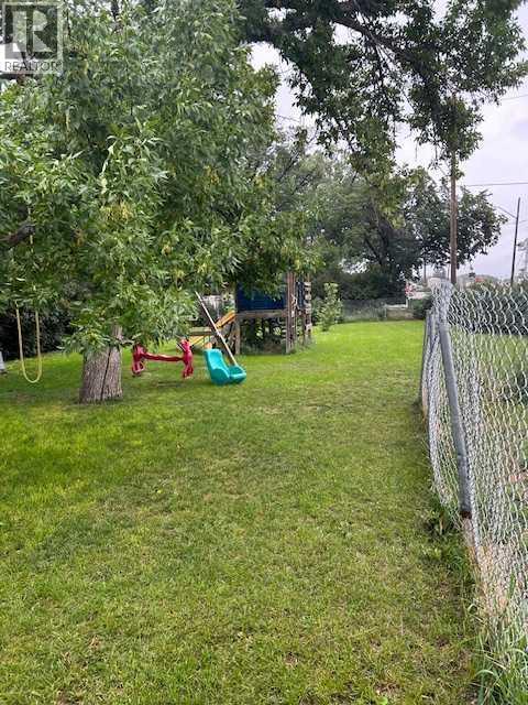 2012 18 Avenue - photo 5