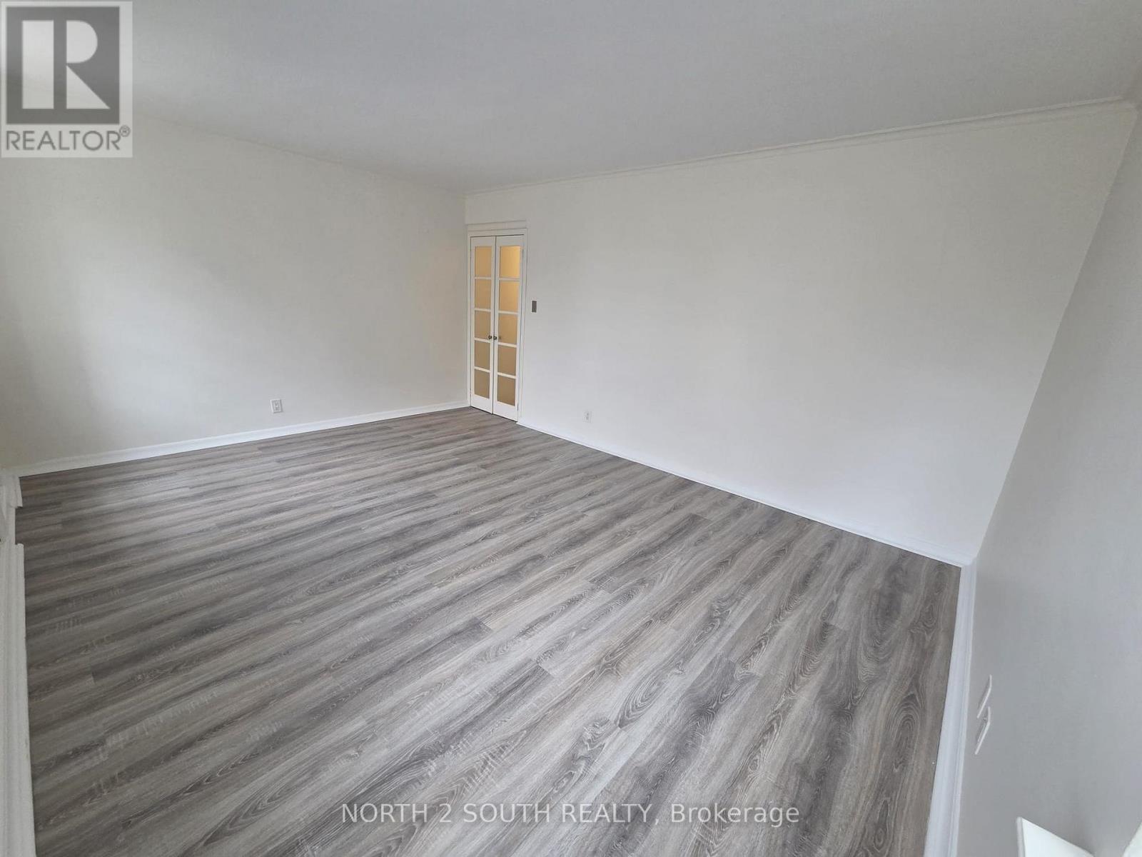 #210 707 EGLINTON AVENUE W - 17