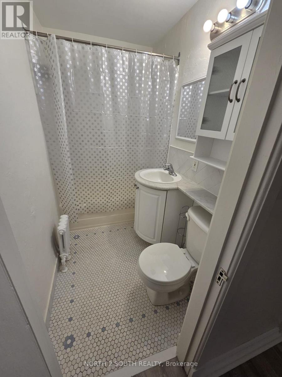 #210 707 EGLINTON AVENUE W - 25