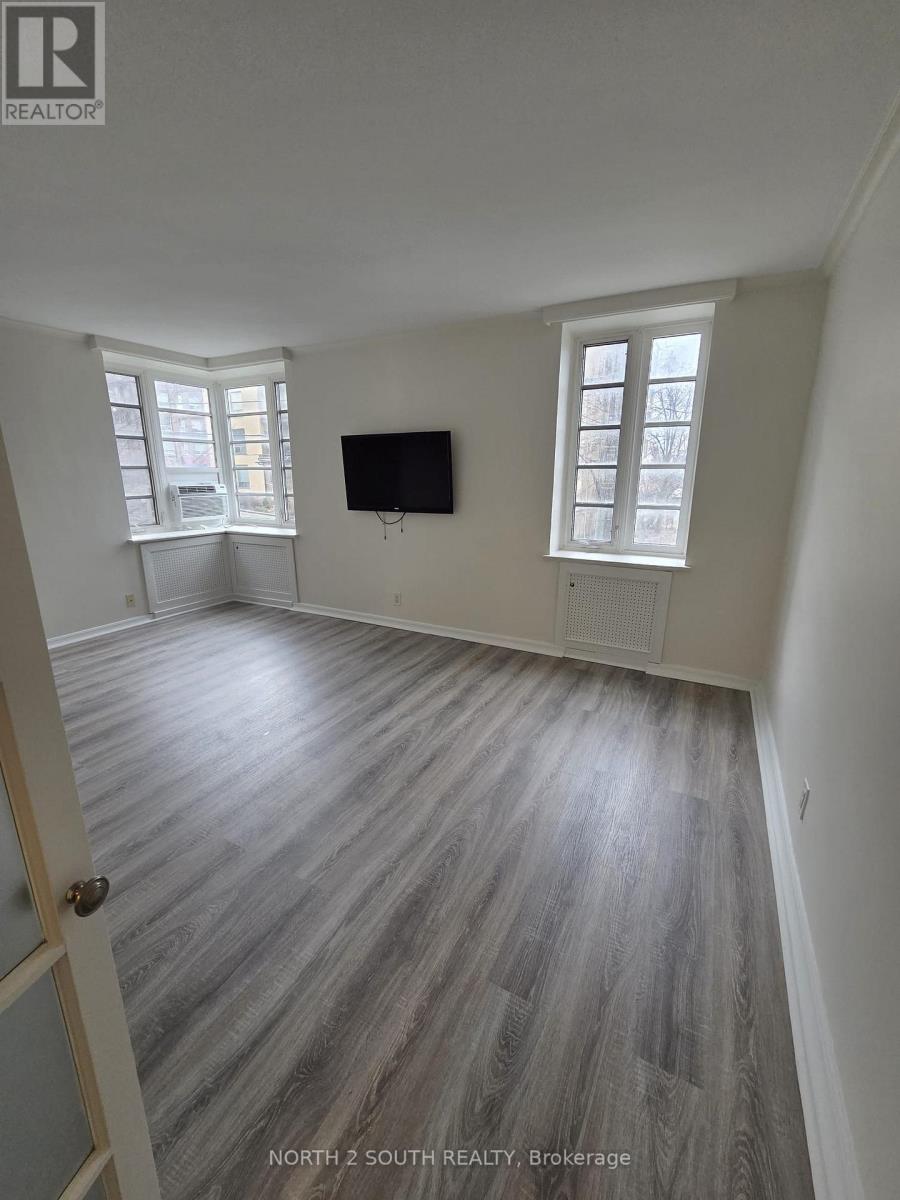 #210 707 EGLINTON AVENUE W - 14