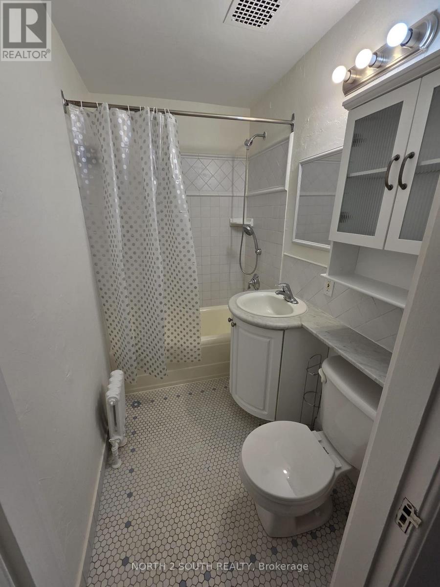 #210 707 EGLINTON AVENUE W - 26