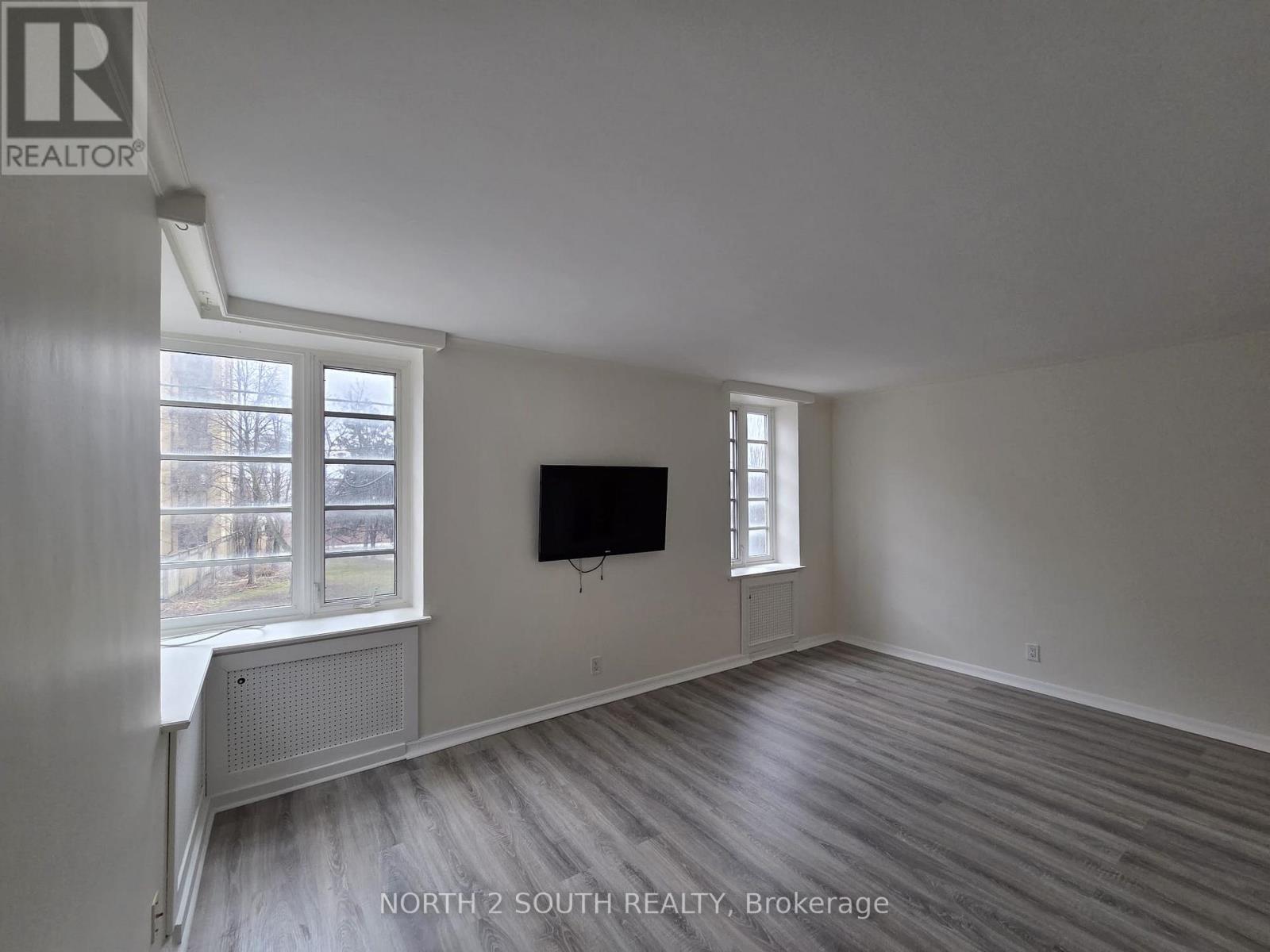 #210 707 EGLINTON AVENUE W - 16