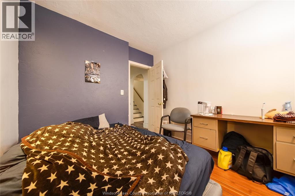 961 CURRY AVENUE - 15