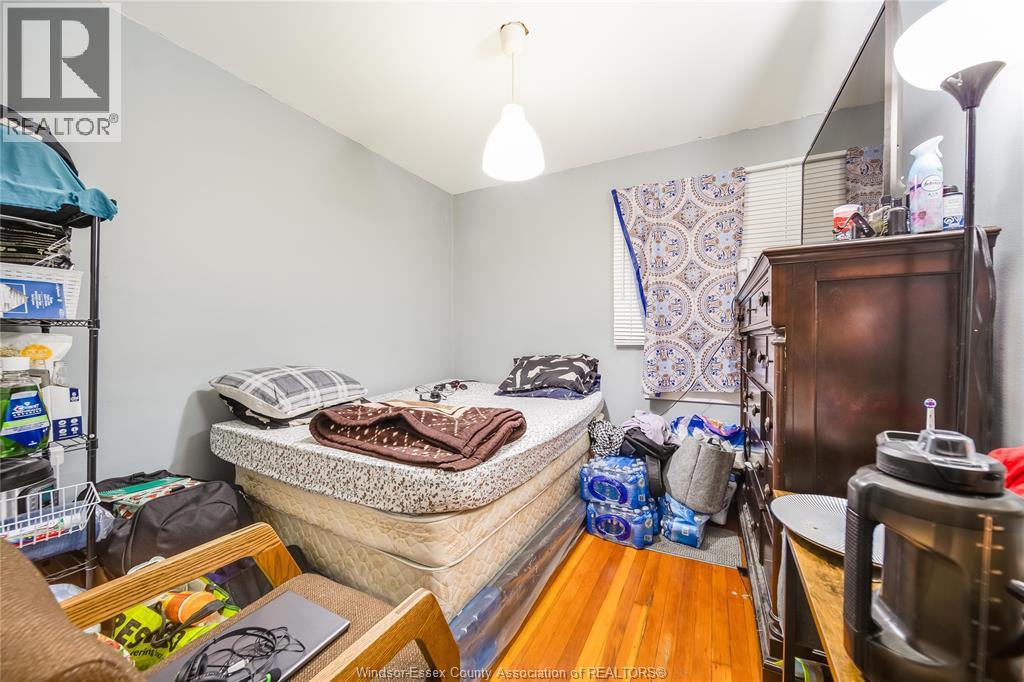 961 CURRY AVENUE - 16