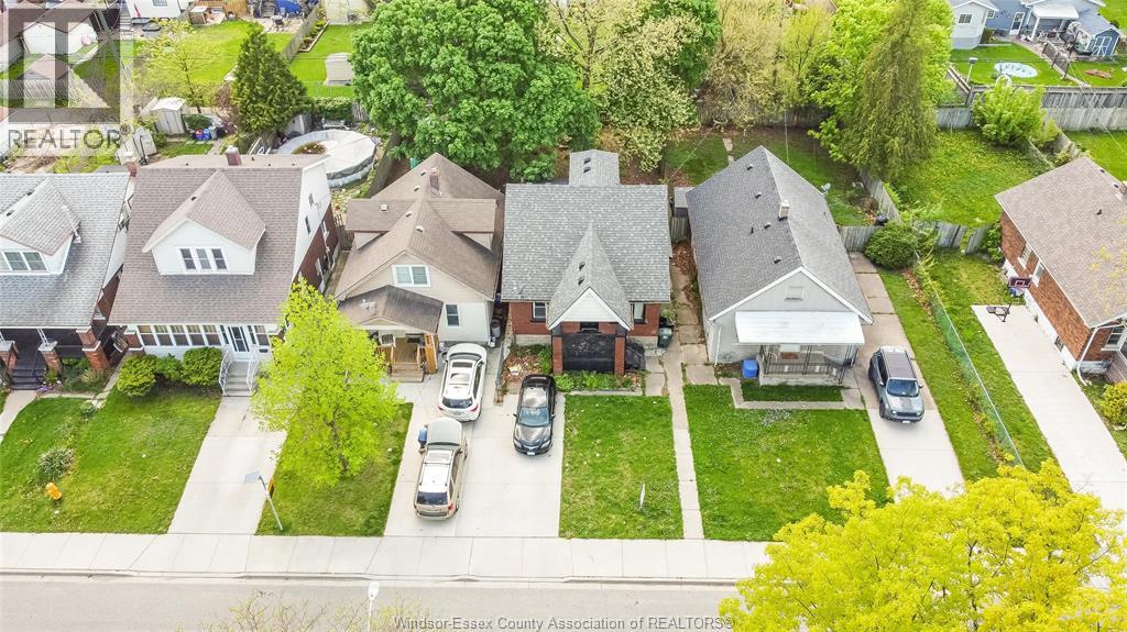 961 CURRY AVENUE - 26