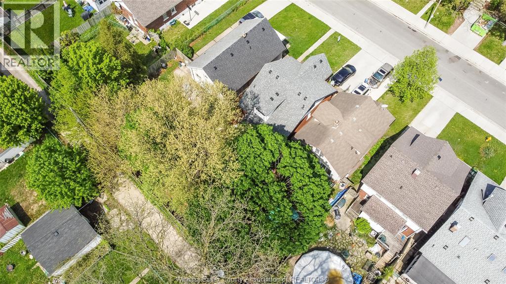 961 CURRY AVENUE - 29