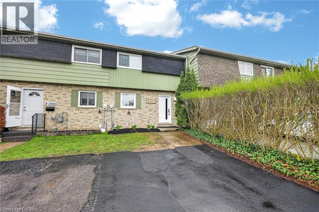 1040 CANFIELD Crescent Unit# 3, Woodstock, Ontario, N4S8P3 — Photo 4