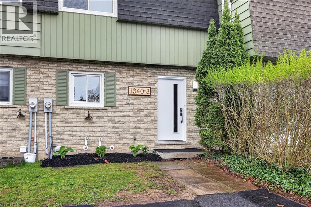 1040 CANFIELD Crescent Unit# 3, Woodstock, Ontario, N4S8P3 — Photo 5