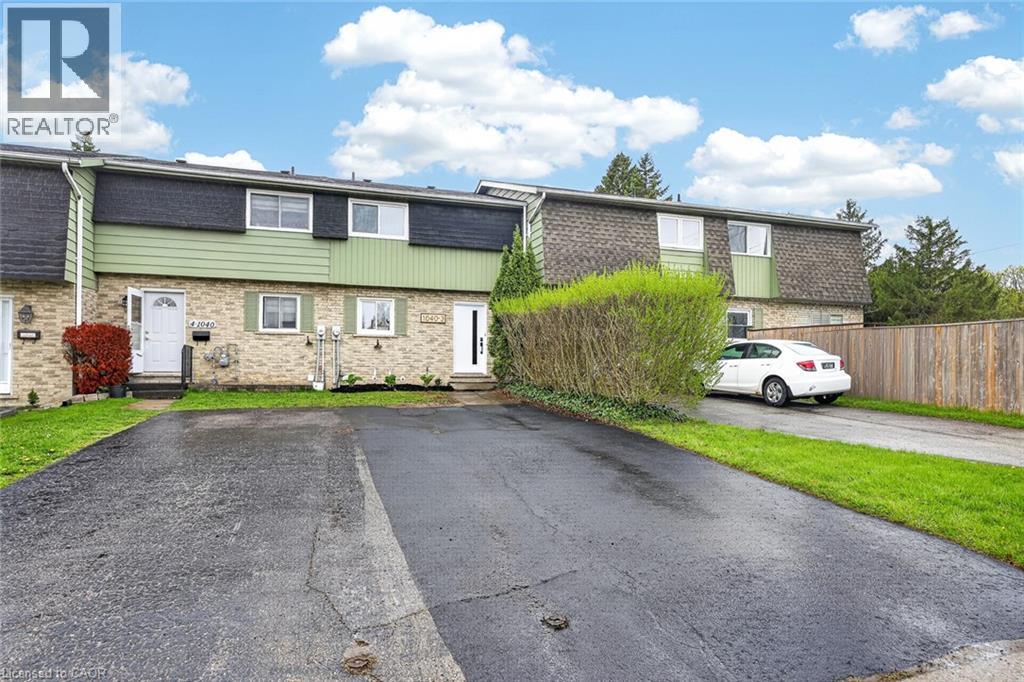 1040 CANFIELD Crescent Unit# 3, Woodstock, Ontario, N4S8P3 — Photo 3