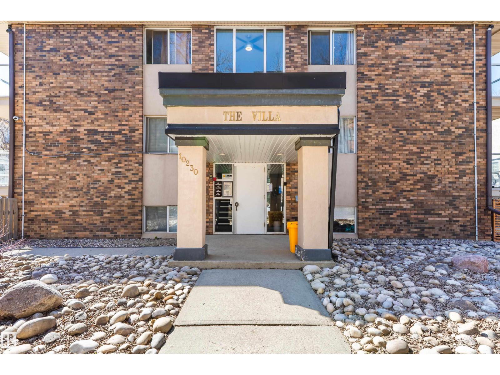 #105 10230 120 Street NW NW, Edmonton