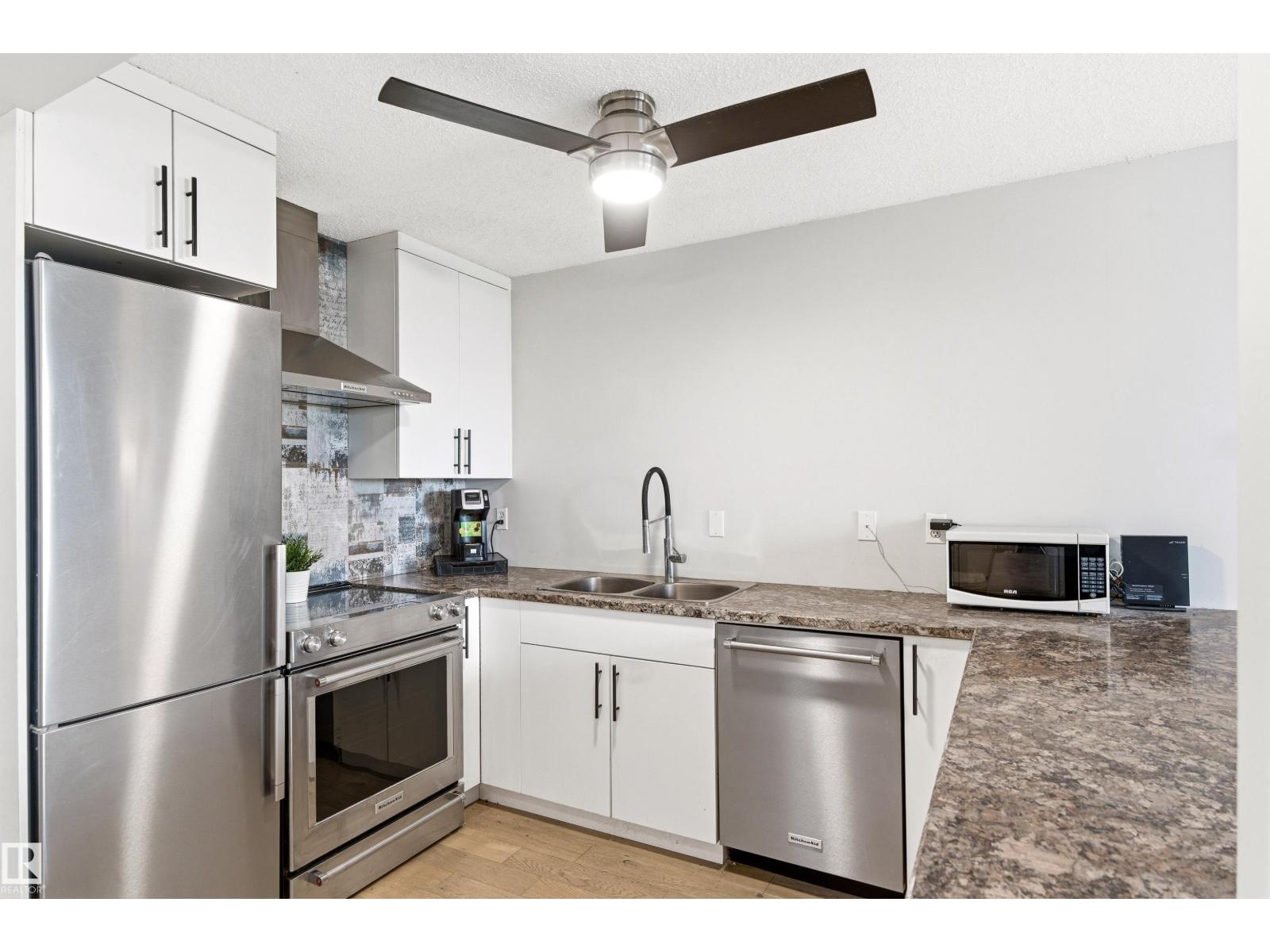 #105 10230 120 Street NW NW, Edmonton
