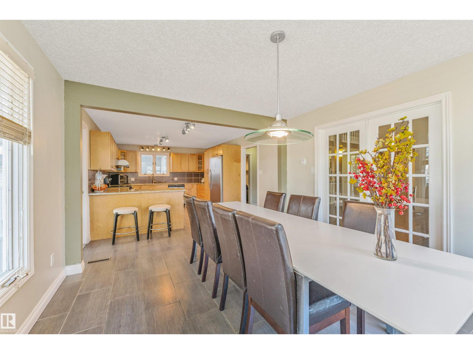 6016 177 ST NW - 25