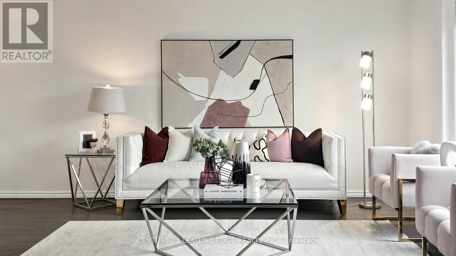 52 CLYDESDALE DRIVE - 8