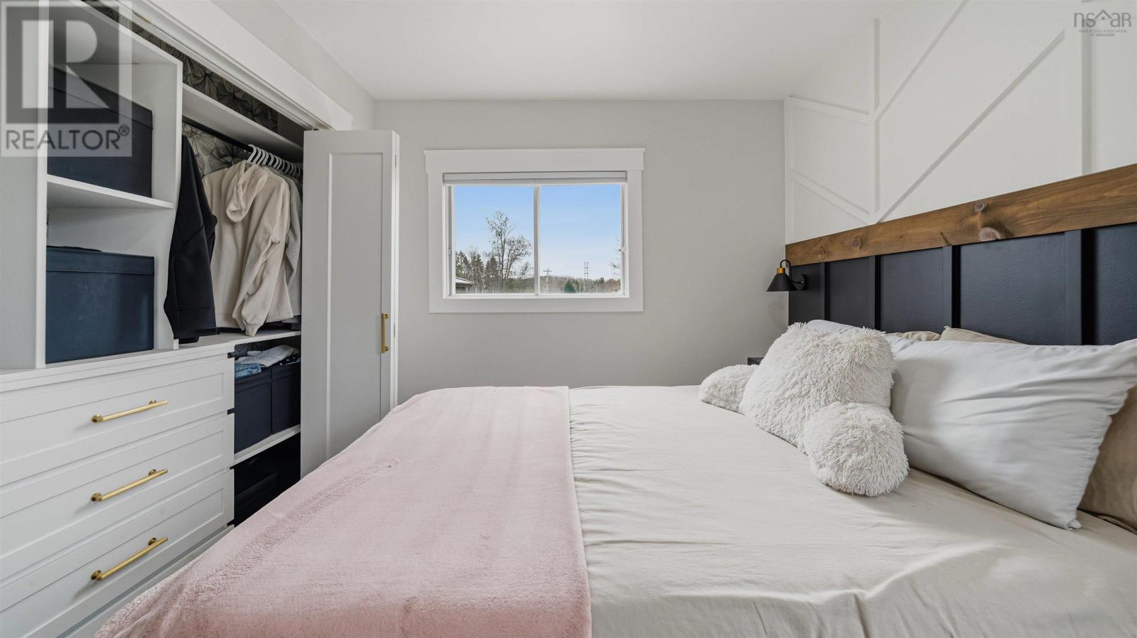 Property 22 of 50 of 2694 Sackville Drive