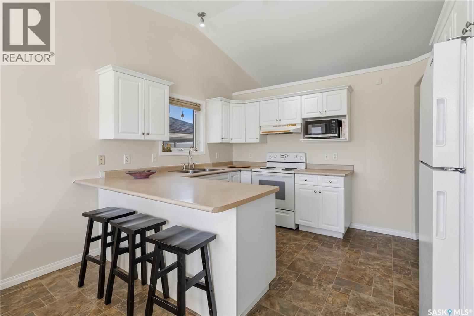 414 Adaskin COVE - 16