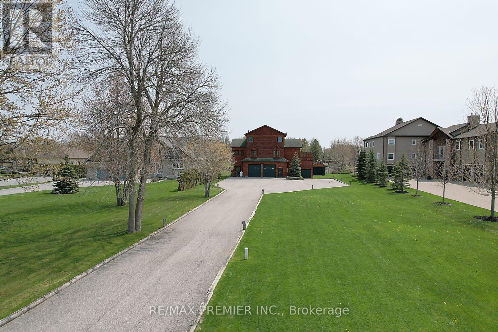 31 PARADISE BOULEVARD - 2