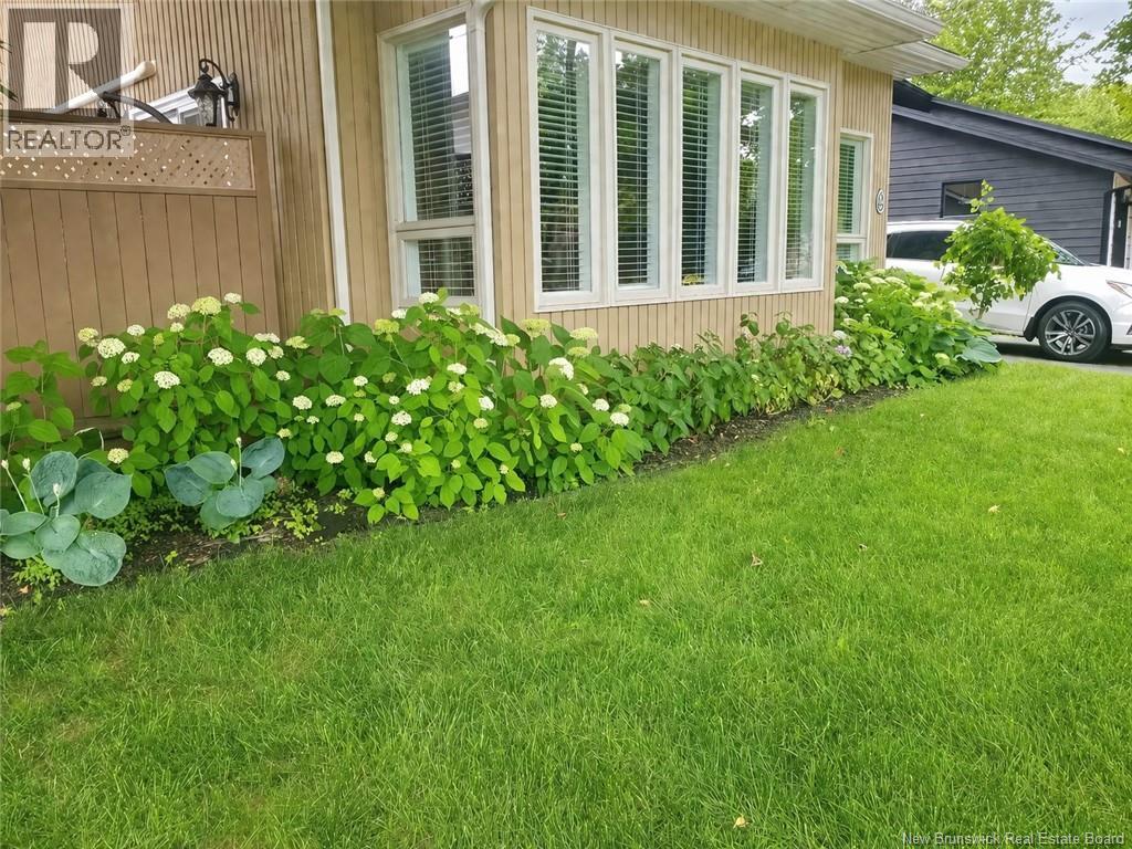 14 Redwood Drive - 34