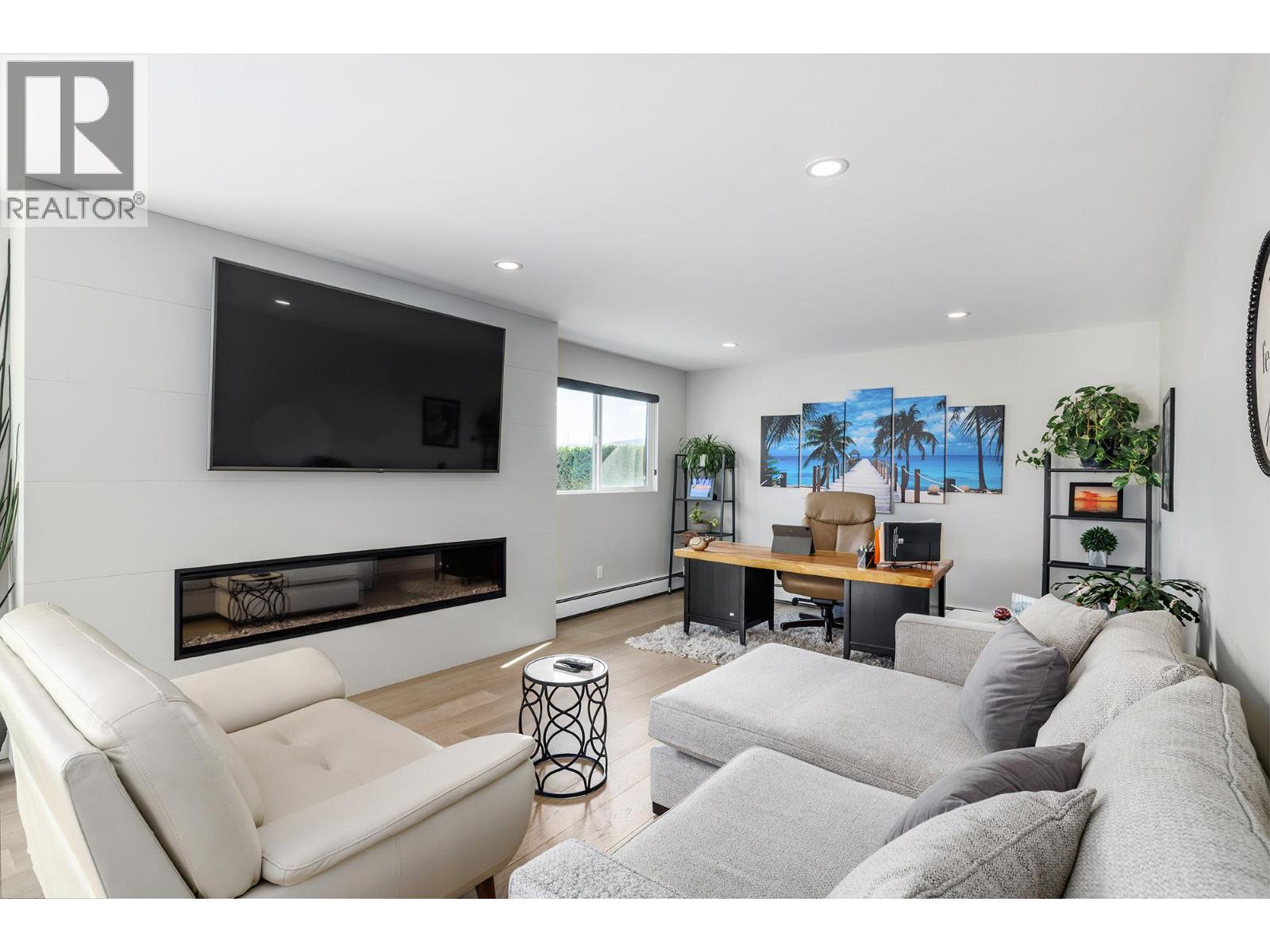  1404 Green Bay Road, West Kelowna