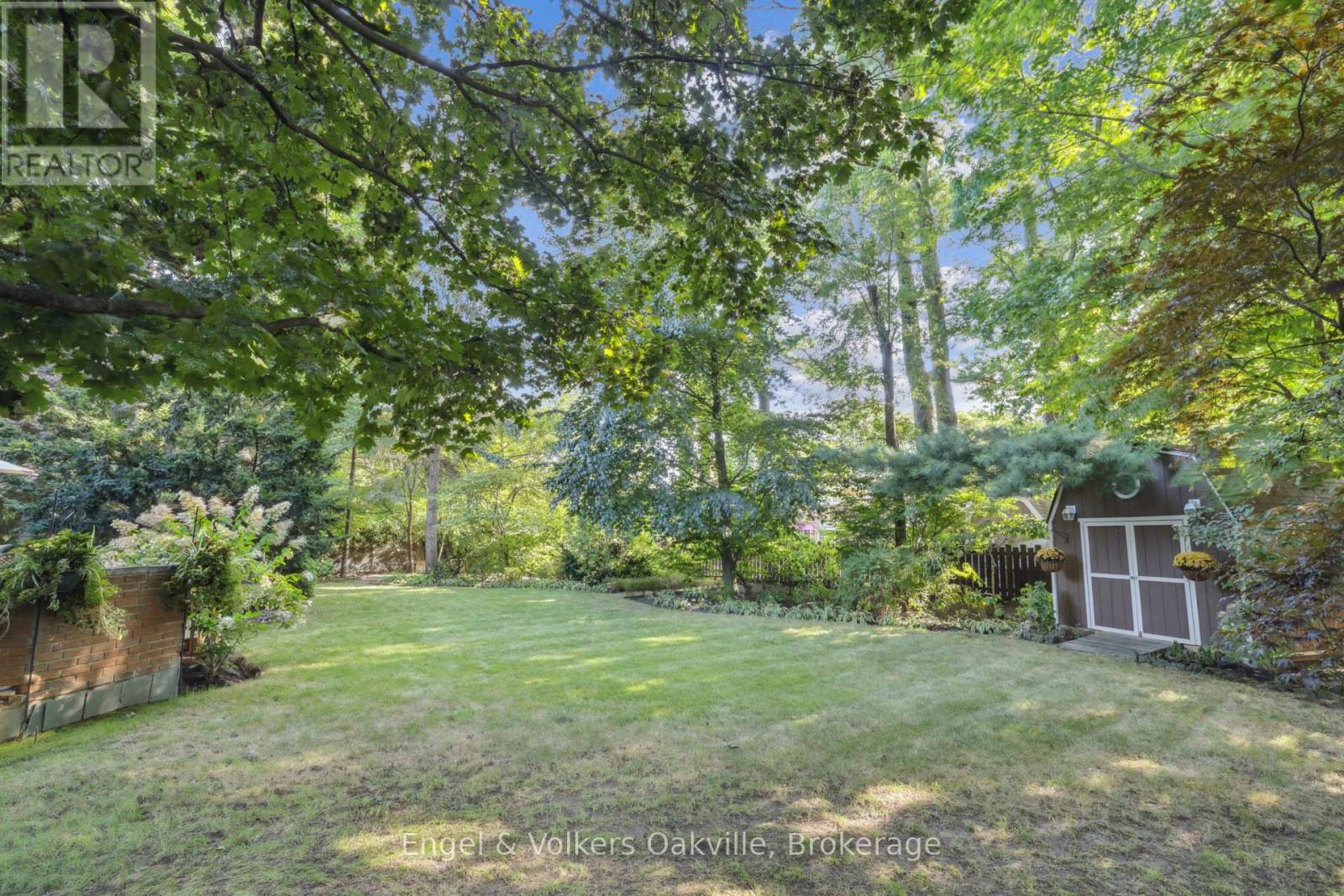 250 GATESTONE AVENUE - 38