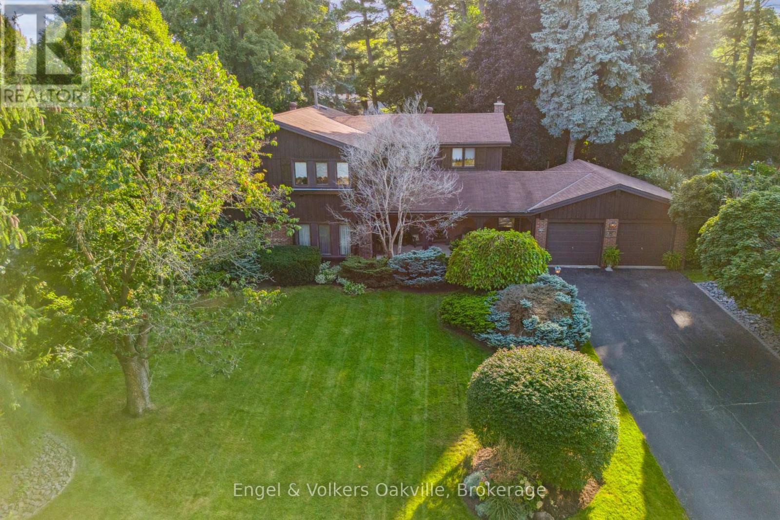 250 GATESTONE AVENUE - 5